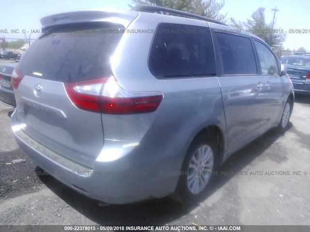 5TDYK3DC2FS658119 - 2015 TOYOTA SIENNA XLE/LIMITED SILVER photo 4