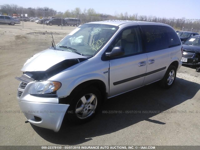 1D4GP45R05B249499 - 2005 DODGE CARAVAN SXT SILVER photo 2