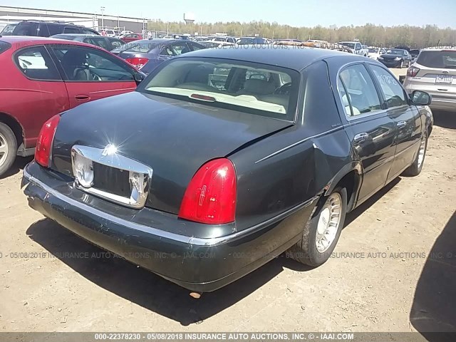 1LNHM81W01Y630060 - 2001 LINCOLN TOWN CAR EXECUTIVE GREEN photo 4