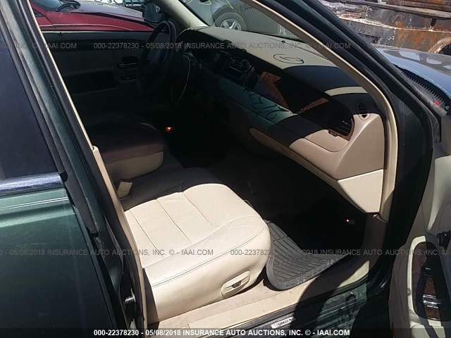 1LNHM81W01Y630060 - 2001 LINCOLN TOWN CAR EXECUTIVE GREEN photo 5