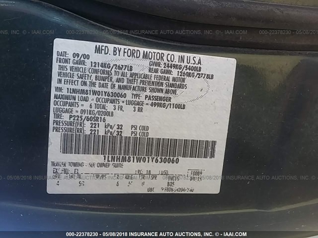 1LNHM81W01Y630060 - 2001 LINCOLN TOWN CAR EXECUTIVE GREEN photo 9