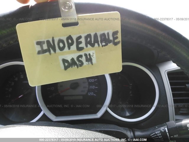 5TELU42N17Z429823 - 2007 TOYOTA TACOMA DOUBLE CAB ვერცხლისფერი ფოტო 7