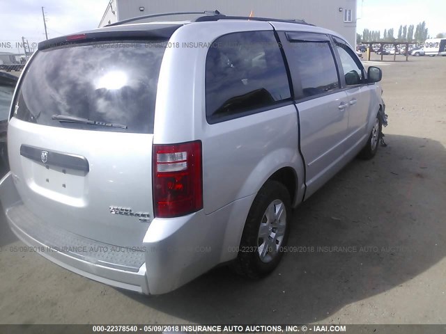 2D4RN4DE1AR161313 - 2010 DODGE GRAND CARAVAN SE SILVER photo 4