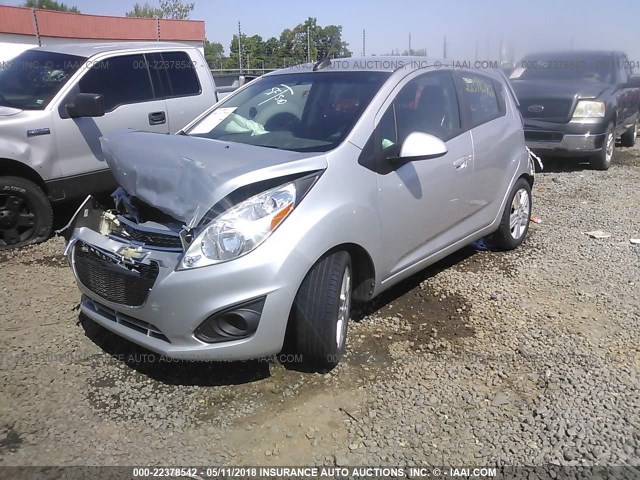 KL8CD6S9XFC763417 - 2015 CHEVROLET SPARK 1LT SILVER photo 2