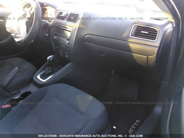 3VW2K7AJ0DM210469 - 2013 VOLKSWAGEN JETTA S BLACK photo 5