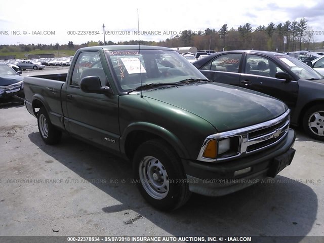 1GCCS144XVK182764 - 1997 CHEVROLET S TRUCK S10 GREEN photo 1