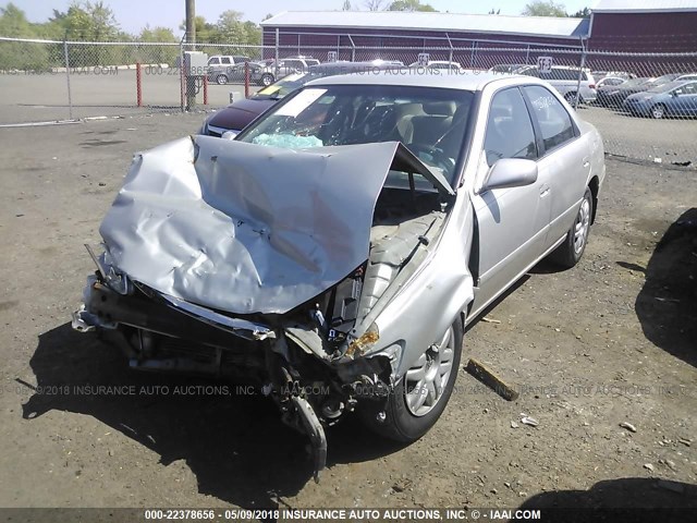 4T1BG22K11U089792 - 2001 TOYOTA CAMRY CE/LE/XLE 银色 照片 2
