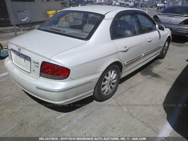 KMHWF35H82A526118 - 2002 HYUNDAI SONATA GLS/LX WHITE photo 4