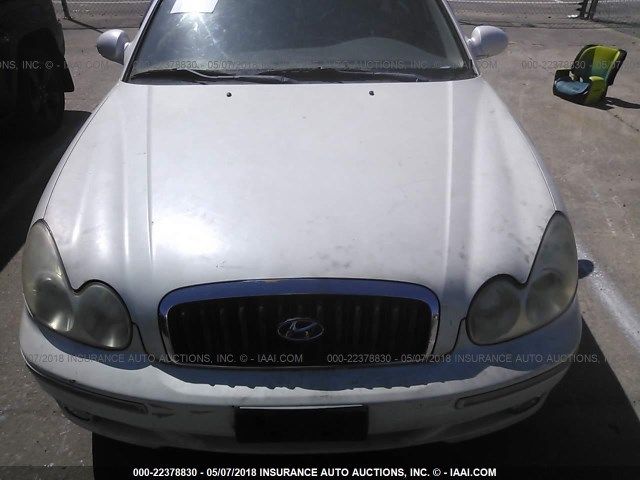 KMHWF35H82A526118 - 2002 HYUNDAI SONATA GLS/LX WHITE photo 6