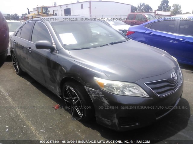 4T4BF3EK9BR112828 - 2011 TOYOTA CAMRY SE/LE/XLE GRAY photo 1