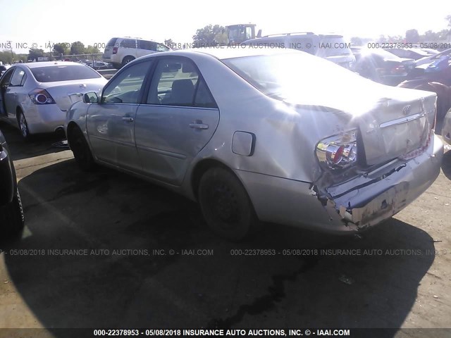 4T1BE32K56U159555 - 2006 TOYOTA CAMRY LE/XLE/SE ნაცრისფერი ფოტო 3