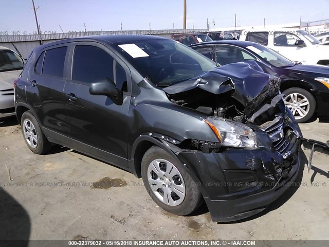 3GNCJKSB2GL244421 - 2016 CHEVROLET TRAX LS GRAY photo 1