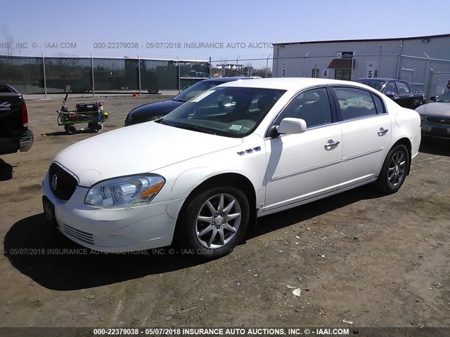 1G4HD57227U104242 - 2007 BUICK LUCERNE CXL WHITE photo 2