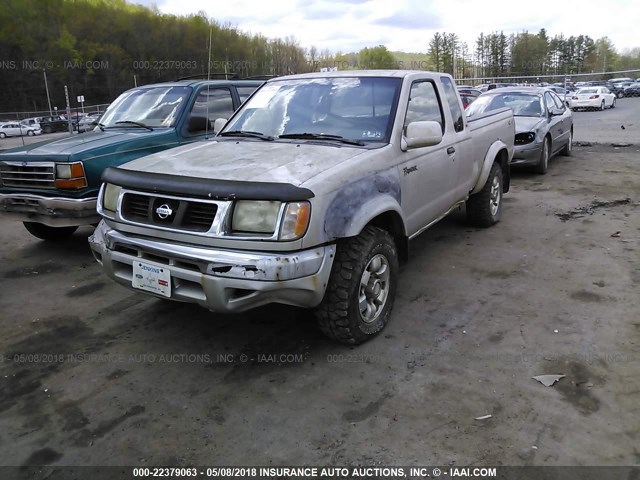 1N6ED26Y4XC328269 - 1999 NISSAN FRONTIER KING CAB XE/KING CAB SE SILVER photo 2