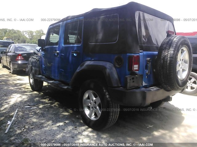 1C4BJWDG5FL505622 - 2015 JEEP WRANGLER UNLIMITE SPORT BLUE photo 3