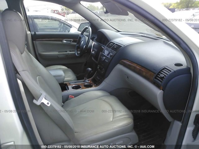 5GZEV33788J298917 - 2008 SATURN OUTLOOK XR/TOURING თეთრი ფოტო 5