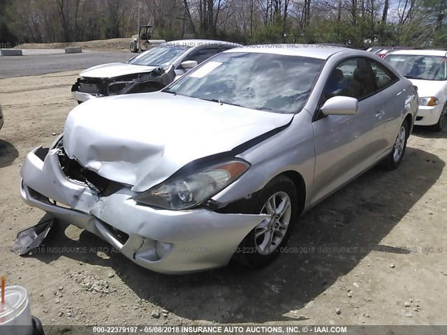 4T1CE38P56U732168 - 2006 TOYOTA CAMRY SOLARA SE/SLE ვერცხლისფერი ფოტო 2