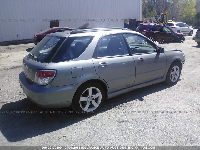 JF1GG67676H806943 - 2006 SUBARU IMPREZA 2.5I SPORTS WAGON GRAY photo 4