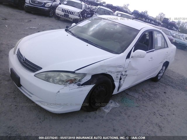 4T1BE32KX3U213198 - 2003 TOYOTA CAMRY LE/XLE/SE თეთრი ფოტო 2