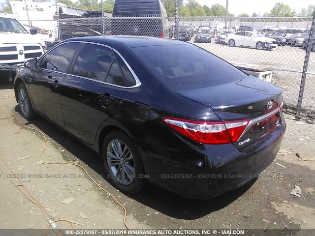 4T1BF1FK8FU076746 - 2015 TOYOTA CAMRY LE/XLE/SE/XSE BLACK photo 3