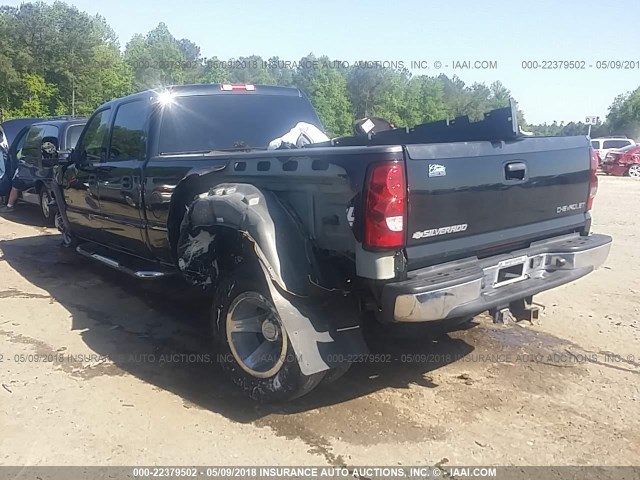 1GCJK33265F912410 - 2005 CHEVROLET SILVERADO K3500 BLACK photo 3