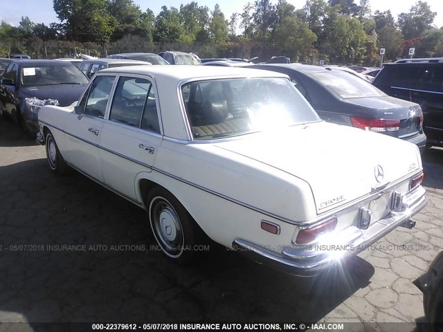 10806712005713 - 1972 MERCEDES 280 SE, 4.5  WHITE photo 3