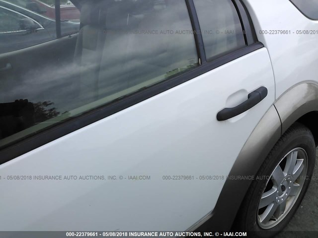 1FMZK01165GA69990 - 2005 FORD FREESTYLE SE WHITE photo 6