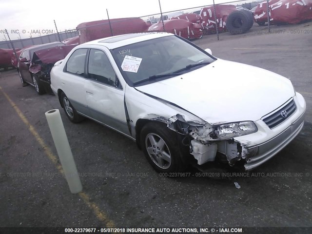 JT2BG22K310554867 - 2001 TOYOTA CAMRY CE/LE/XLE 白色 照片 1
