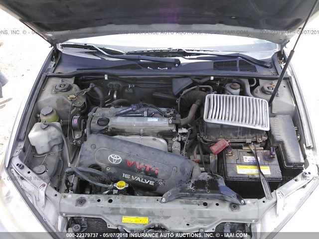 4T1BE32K52U061393 - 2002 TOYOTA CAMRY LE/XLE/SE WHITE photo 10