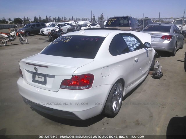 WBAUC7C54AVK96117 - 2010 BMW 135 I WHITE photo 4