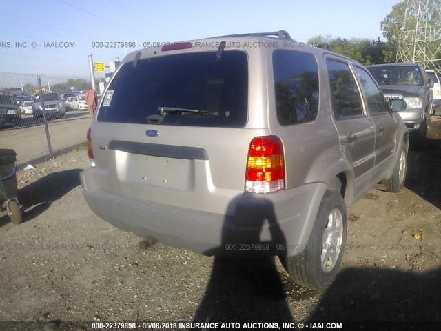 1FMYU04111KC55994 - 2001 FORD ESCAPE XLT GOLD photo 4