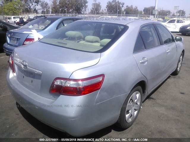 JTNBE46K573048141 - 2007 TOYOTA CAMRY NEW GENERAT CE/LE/XLE/SE SILVER photo 4