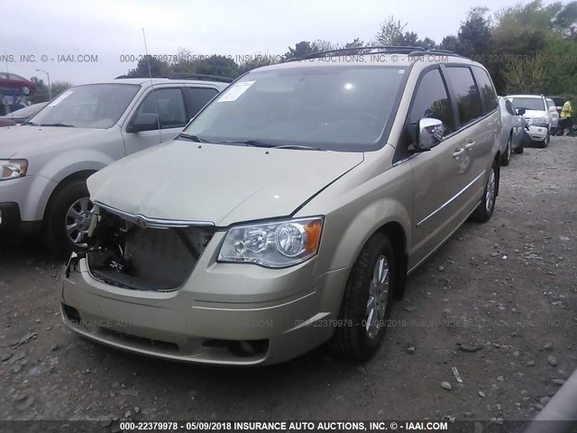 2A4RR8DX8AR405253 - 2010 CHRYSLER TOWN & COUNTRY TOURING PLUS GOLD photo 2