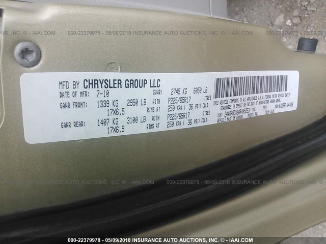 2A4RR8DX8AR405253 - 2010 CHRYSLER TOWN & COUNTRY TOURING PLUS GOLD photo 9