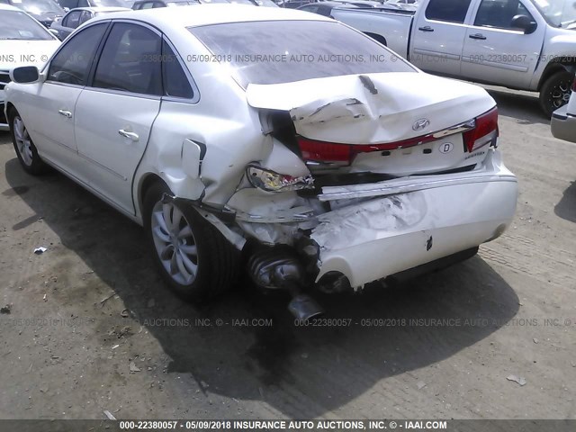 KMHFC46F06A102580 - 2006 HYUNDAI AZERA SE/LIMITED WHITE photo 6