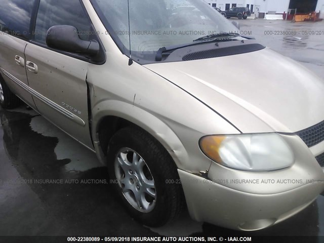 2B4GP54351R338414 - 2001 DODGE GRAND CARAVAN ES GOLD photo 6