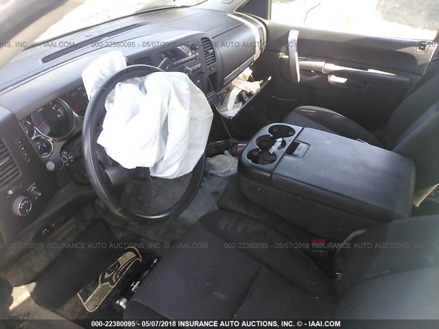 1GTR2VE74DZ322288 - 2013 GMC SIERRA K1500 SLE WHITE photo 5