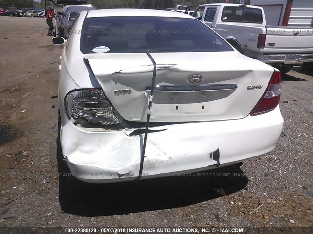 JTDBE32K940265256 - 2004 TOYOTA CAMRY LE/XLE WHITE photo 6