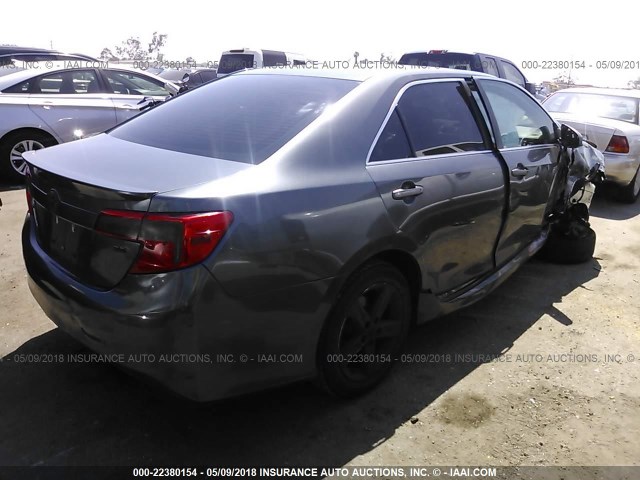 4T1BF1FKXDU649062 - 2013 TOYOTA CAMRY L/SE/LE/XLE 灰色 照片 4