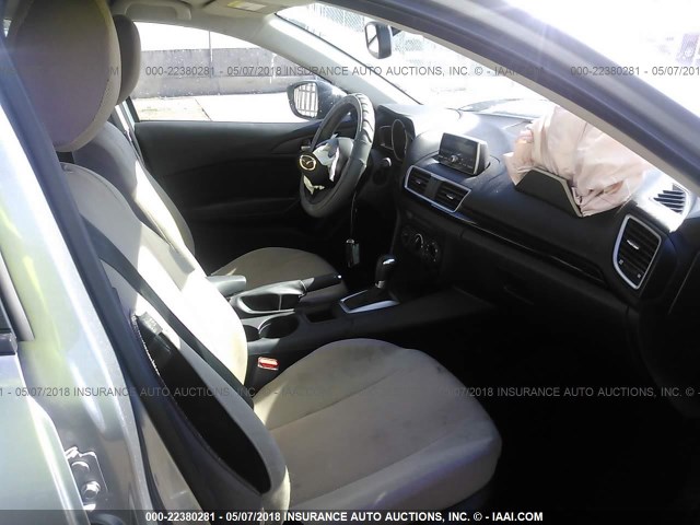 JM1BM1T76F1226056 - 2015 MAZDA 3 SV GRAY photo 5