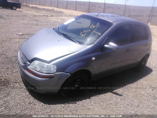 KL1TD66628B145760 - 2008 CHEVROLET AVEO LS GRAY photo 2