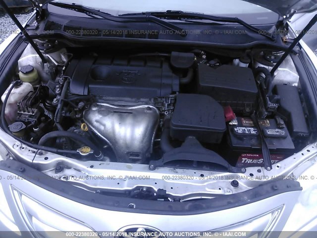 4T4BF3EK9BR151709 - 2011 TOYOTA CAMRY SE/LE/XLE SILVER photo 10