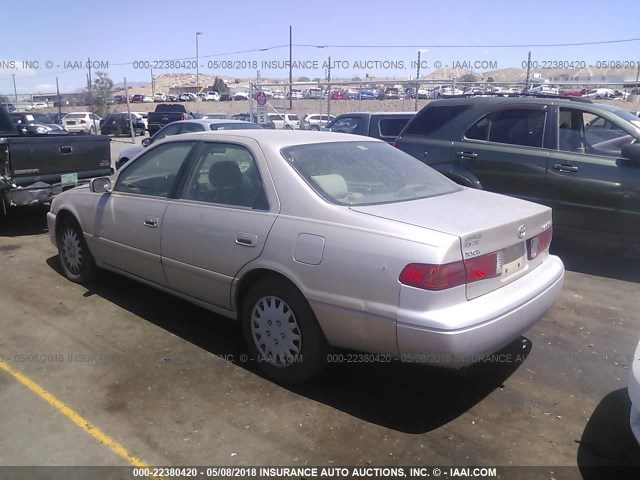 4T1BG22KXYU927764 - 2000 TOYOTA CAMRY CE/LE/XLE 金色 照片 3