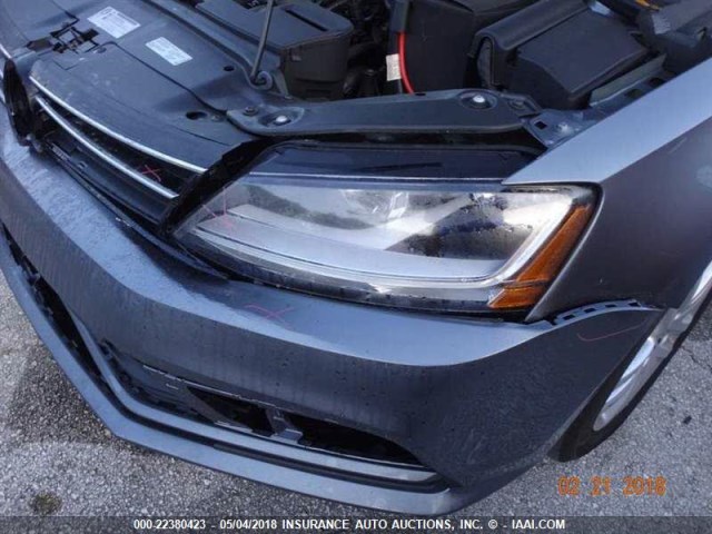 3VW2B7AJ2HM258819 - 2017 VOLKSWAGEN JETTA S 灰色 照片 16