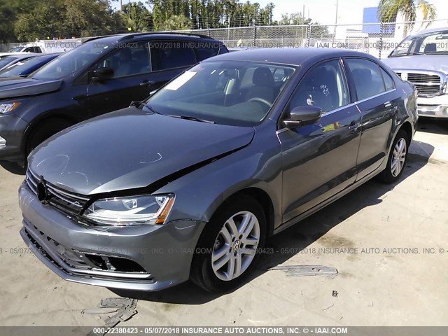 3VW2B7AJ2HM258819 - 2017 VOLKSWAGEN JETTA S 灰色 照片 2