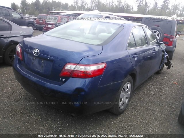 JTNBE46K873047582 - 2007 TOYOTA CAMRY NEW GENERAT CE/LE/XLE/SE BLUE photo 4