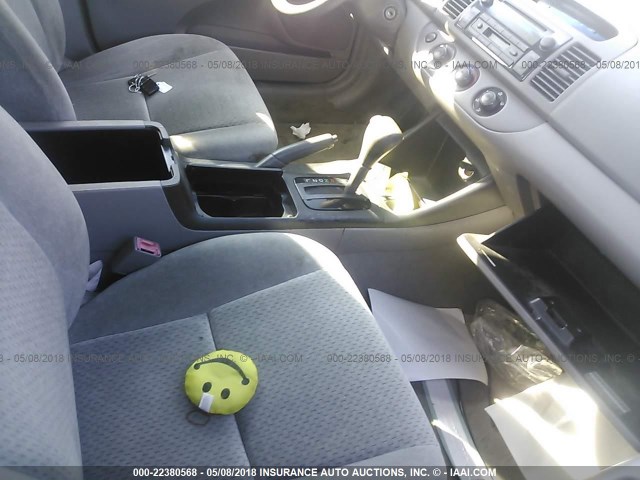 4T1BE32K93U760284 - 2003 TOYOTA CAMRY LE/XLE/SE 银色 照片 5