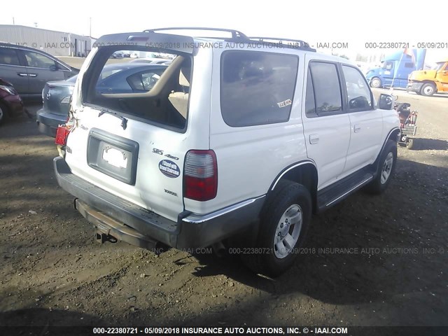 JT3HN86R1X0255814 - 1999 TOYOTA 4RUNNER SR5 WHITE photo 4