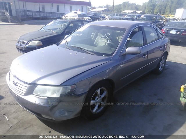 KMHFC46F16A136236 - 2006 HYUNDAI AZERA SE/LIMITED GRAY photo 2