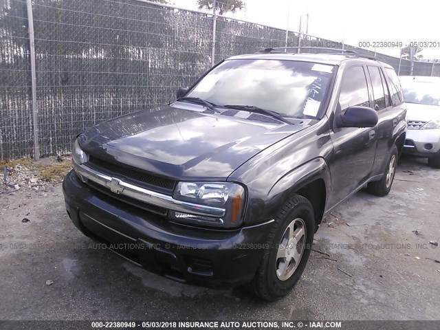 1GNDS13S342149227 - 2004 CHEVROLET TRAILBLAZER LS/LT GRAY photo 2